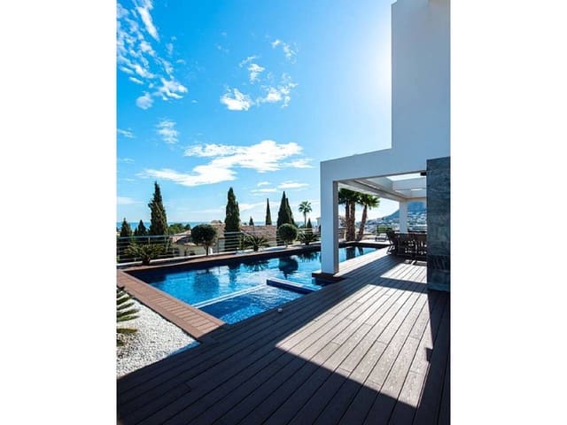 4 soveværelse Villa til salg i Canuta, Calpe / Calp med swimmingpool garage - € 1.890.000 (Ref: 8267437)