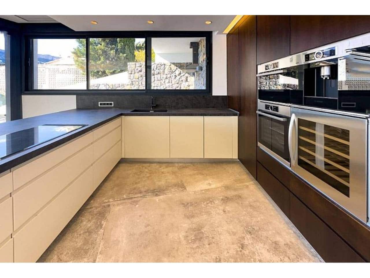 4 makuuhuone Huvila myytävänä paikassa Calpe / Calp mukana uima-altaan 
autotalli - 2 849 000 € (Ref: 8299953)