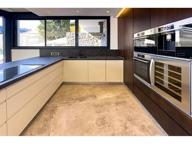 4 makuuhuone Huvila myytävänä paikassa Calpe / Calp mukana uima-altaan 
autotalli - 2 849 000 € (Ref: 8299953)