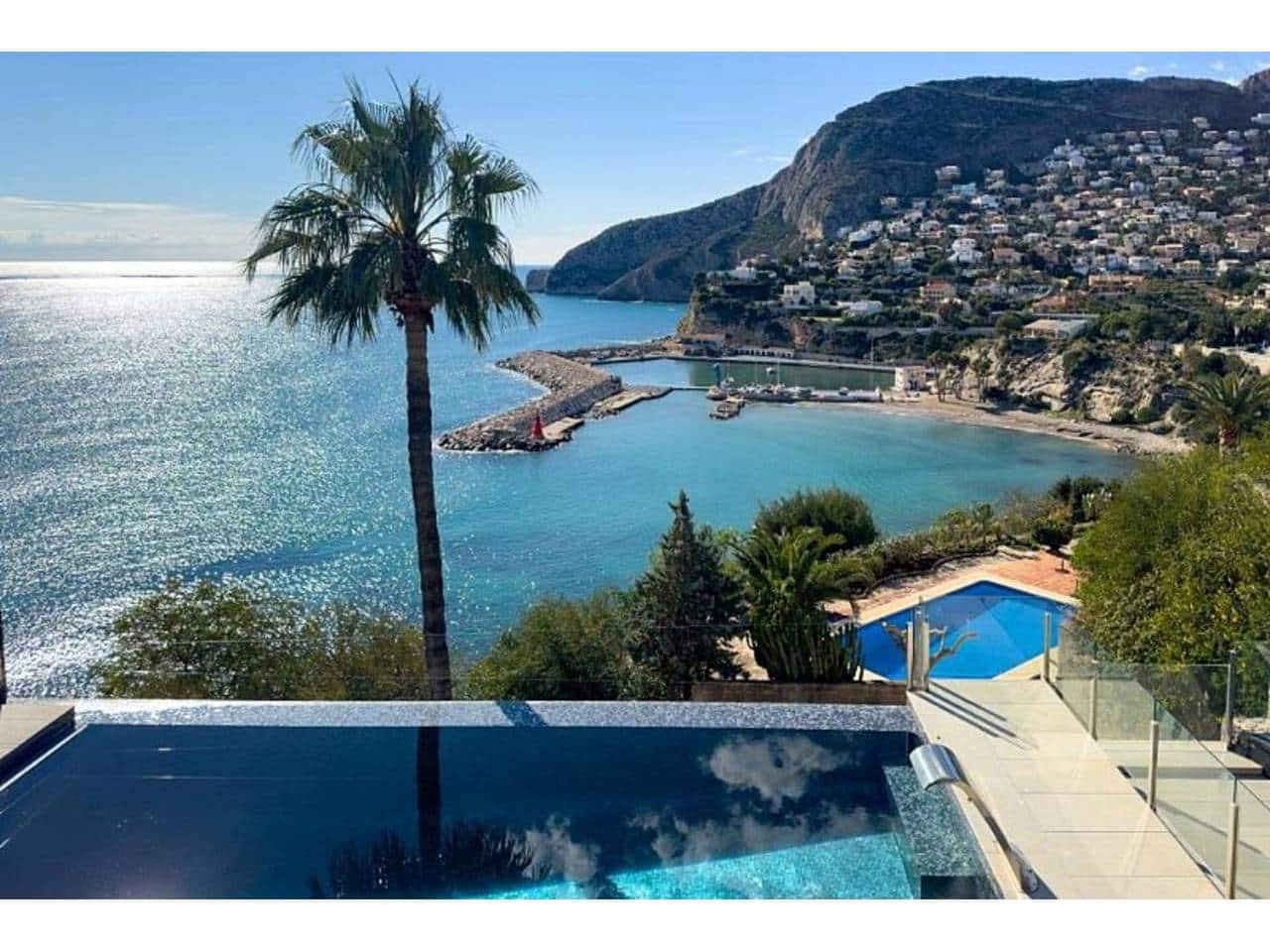 4 makuuhuone Huvila myytävänä paikassa Calpe / Calp mukana uima-altaan 
autotalli - 2 849 000 € (Ref: 8299953)