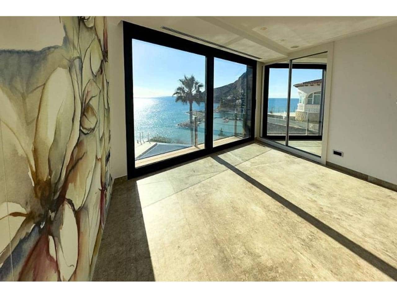 4 makuuhuone Huvila myytävänä paikassa Calpe / Calp mukana uima-altaan 
autotalli - 2 849 000 € (Ref: 8299953)