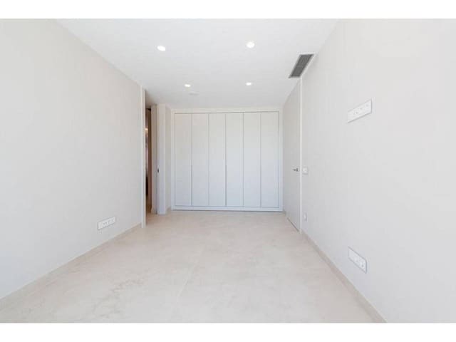 4 soveværelse Lejlighed til salg i Benidorm med swimmingpool garage - € 1.650.000 (Ref: 8306080)