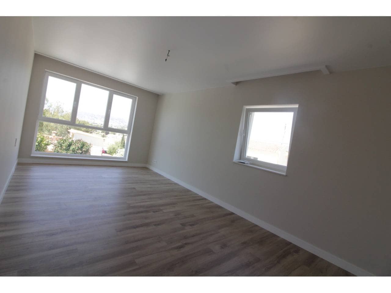 4 quarto Moradia para venda em Calpe / Calp com piscina - 995 000 € (Ref: 8359041)