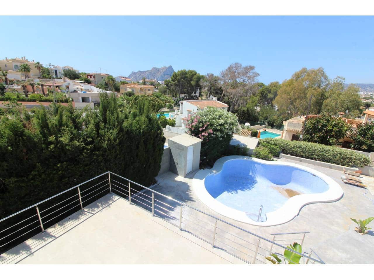 4 quarto Moradia para venda em Calpe / Calp com piscina - 995 000 € (Ref: 8359041)