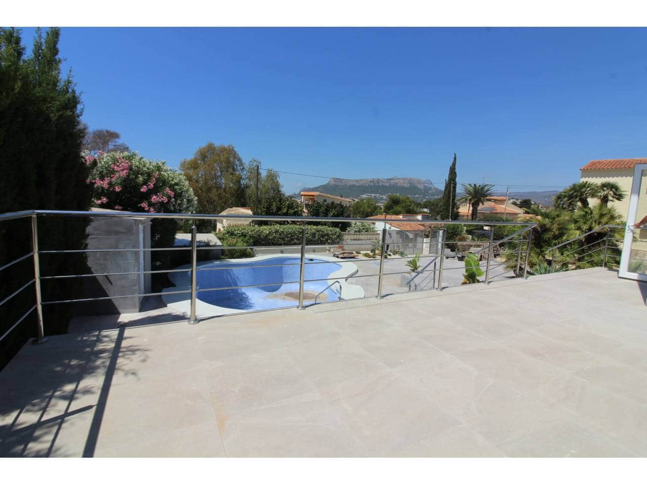 4 quarto Moradia para venda em Calpe / Calp com piscina - 995 000 € (Ref: 8359041)