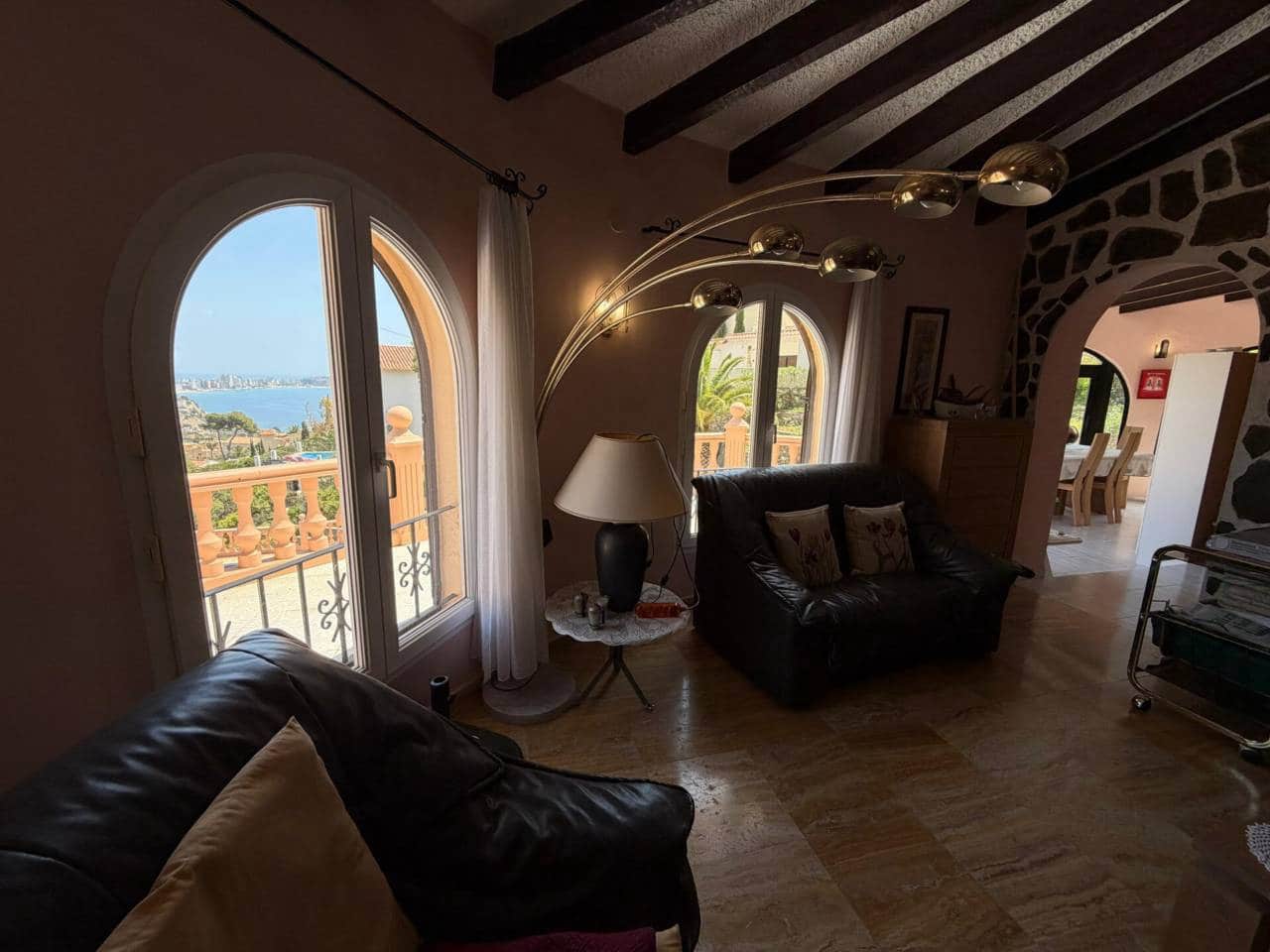 Chalet de 5 habitaciones en Calpe / Calp en venta con piscina - 650.000 € (Ref: 8737052)