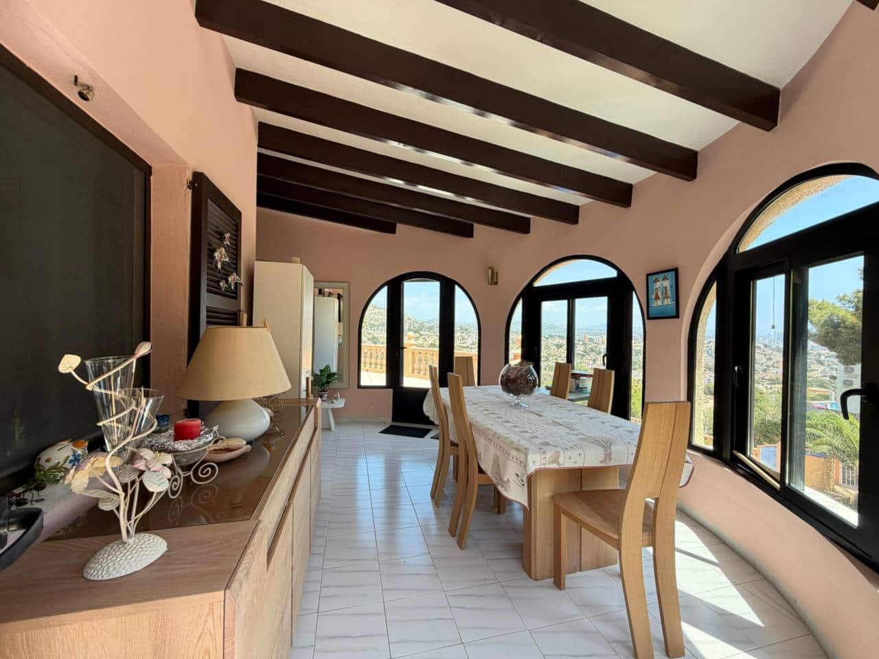 Chalet de 5 habitaciones en Calpe / Calp en venta con piscina - 650.000 € (Ref: 8737052)