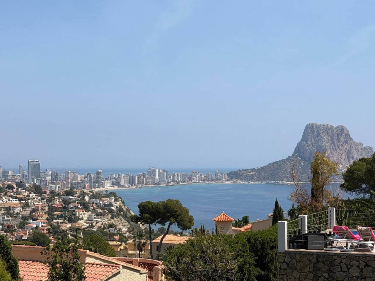 Chalet de 5 habitaciones en Calpe / Calp en venta con piscina - 650.000 € (Ref: 8737052)