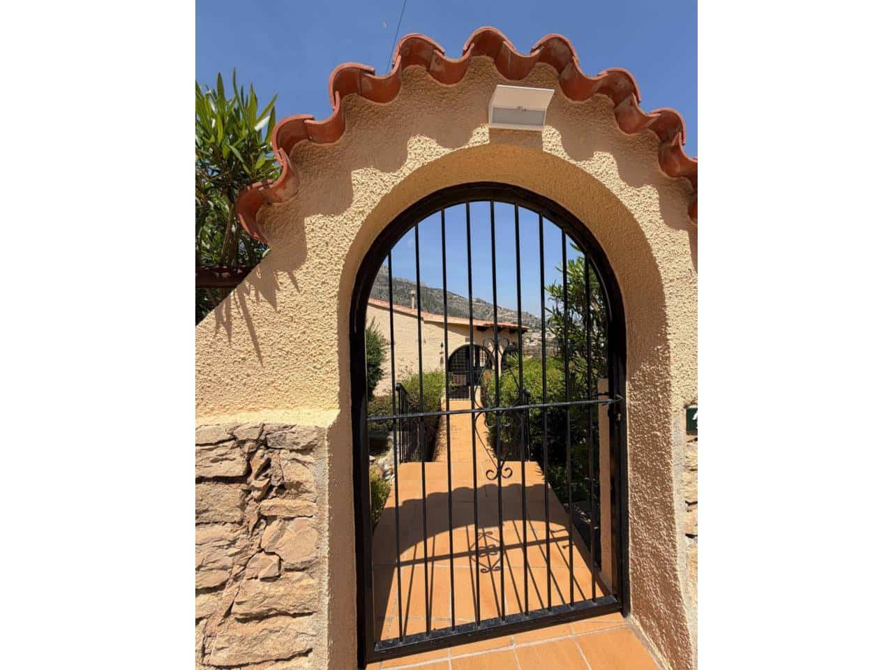 Chalet de 5 habitaciones en Calpe / Calp en venta con piscina - 650.000 € (Ref: 8737052)