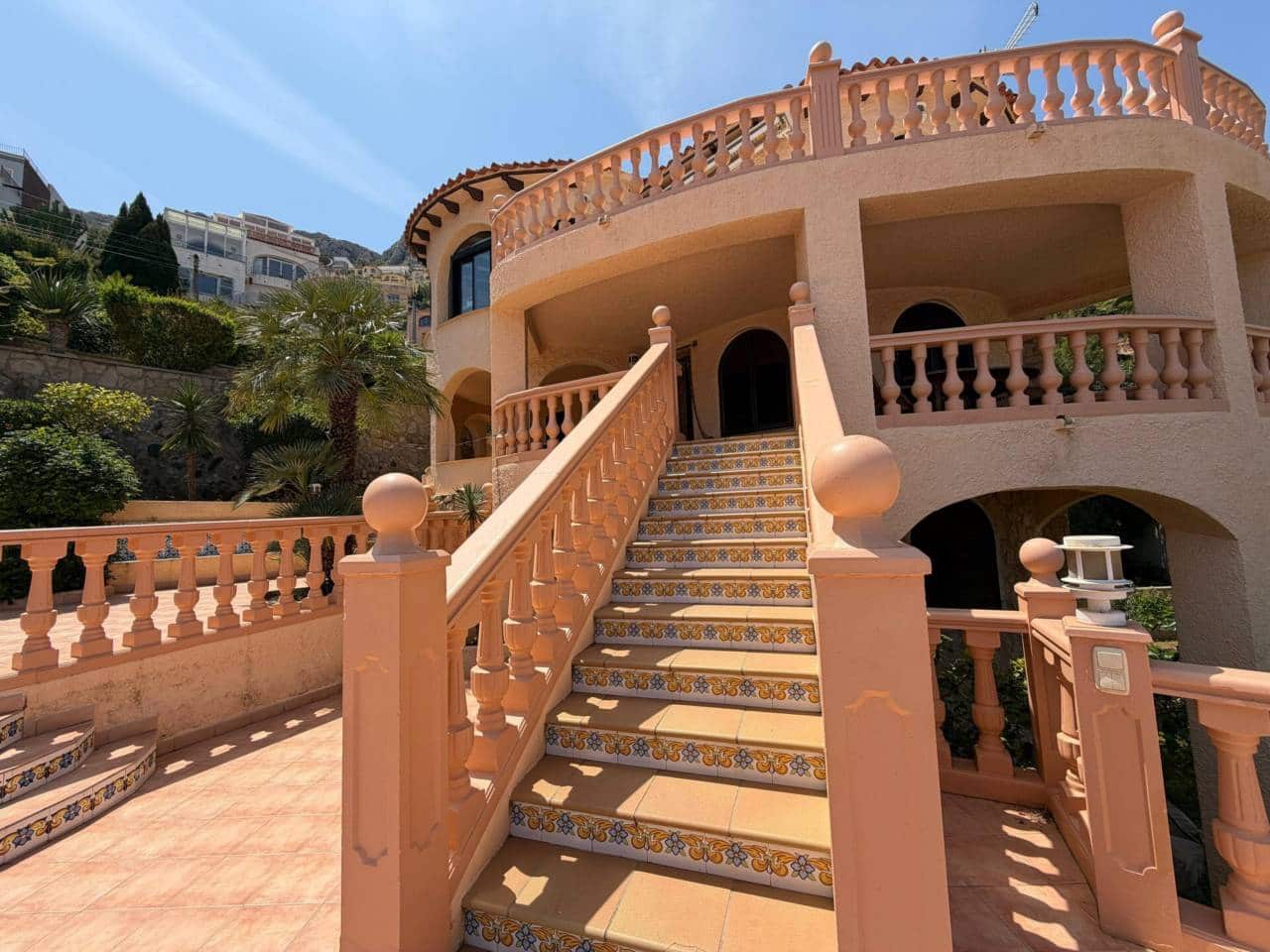 Chalet de 5 habitaciones en Calpe / Calp en venta con piscina - 650.000 € (Ref: 8737052)