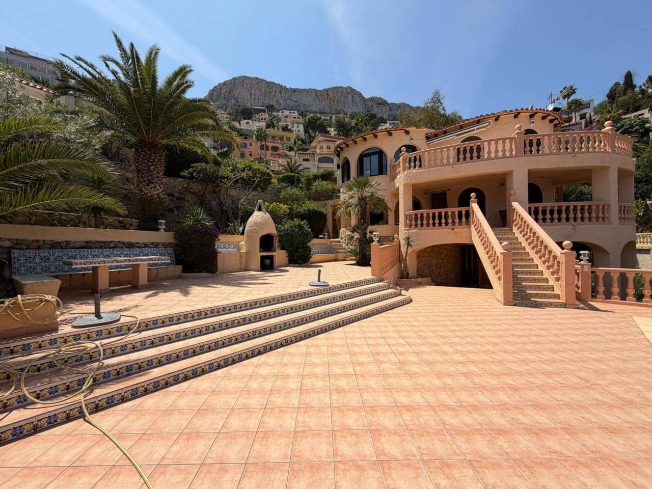 Chalet de 5 habitaciones en Calpe / Calp en venta con piscina - 650.000 € (Ref: 8737052)