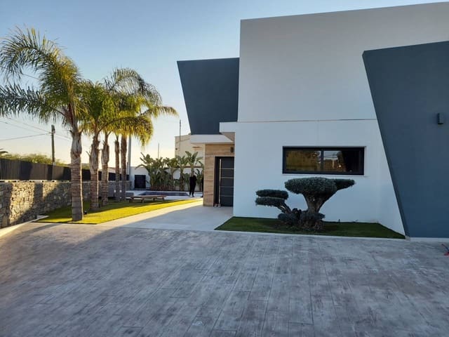 3 Zimmer Villa zu verkaufen in Calpe / Calp - 850.000 € (Ref: 8737054)