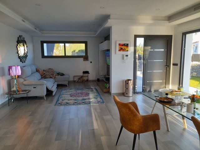 3 Zimmer Villa zu verkaufen in Calpe / Calp - 850.000 € (Ref: 8737054)