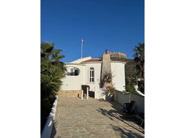 3 slaapkamer Villa te koop in Maryvilla, Calpe / Calp met zwembad garage - € 675.000 (Ref: 8815313)