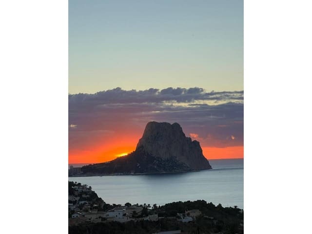 3 slaapkamer Villa te koop in Maryvilla, Calpe / Calp met zwembad garage - € 675.000 (Ref: 8815313)