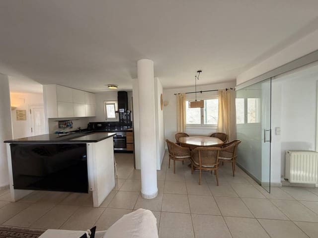 Chalet de 4 habitaciones en Moraira, Teulada-Moraira en venta con piscina garaje - 979.000 € (Ref: 8907110)