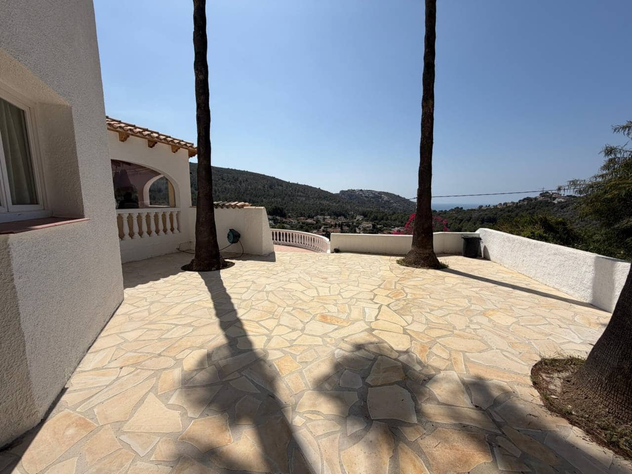 4 bedroom Villa for sale in Moraira with pool garage - € 979,000 (Ref: 8907110)
