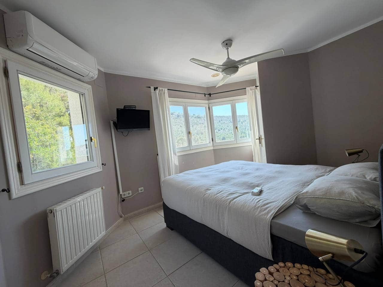 4 bedroom Villa for sale in Moraira with pool garage - € 979,000 (Ref: 8907110)