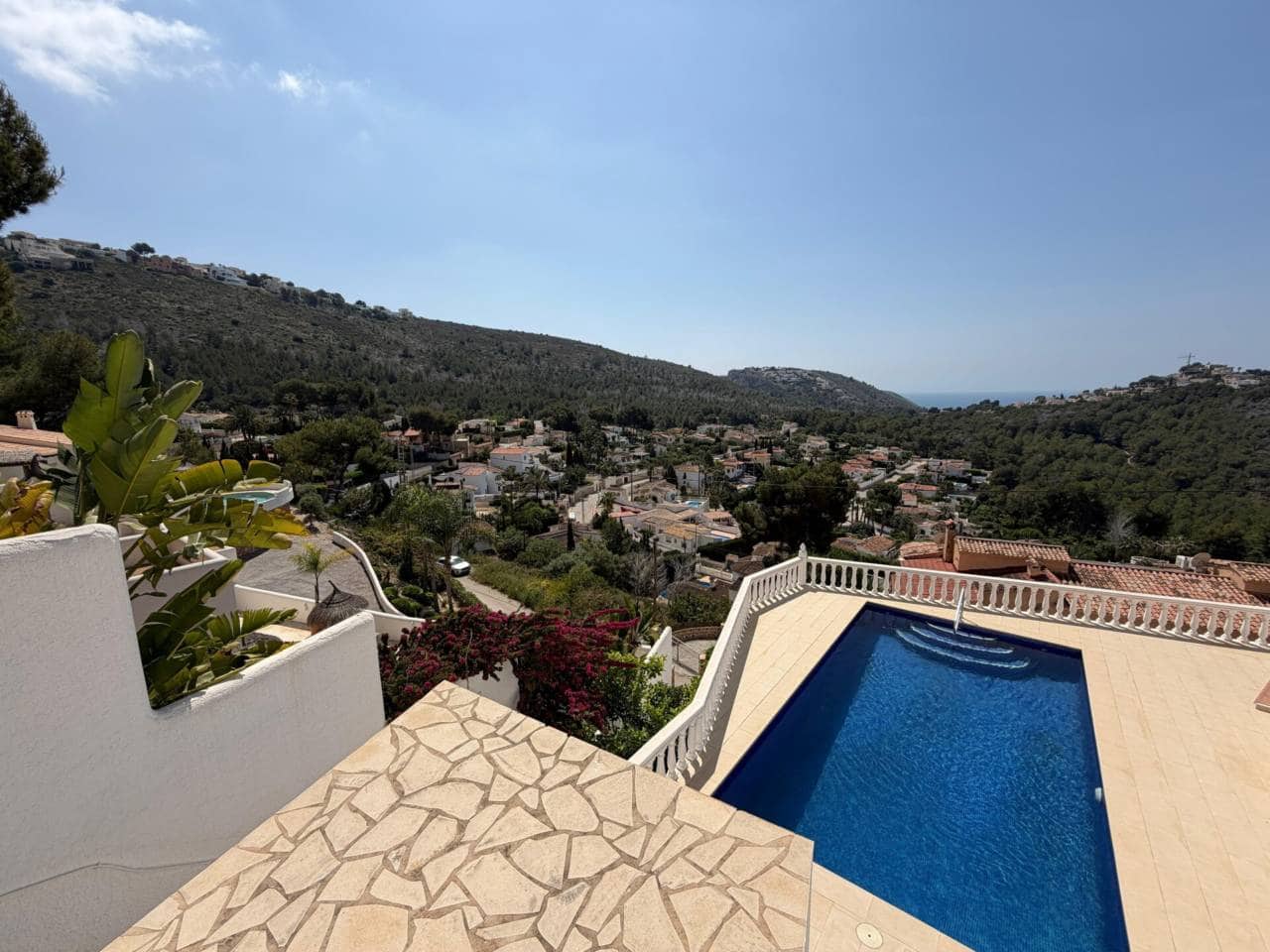 4 bedroom Villa for sale in Moraira with pool garage - € 979,000 (Ref: 8907110)