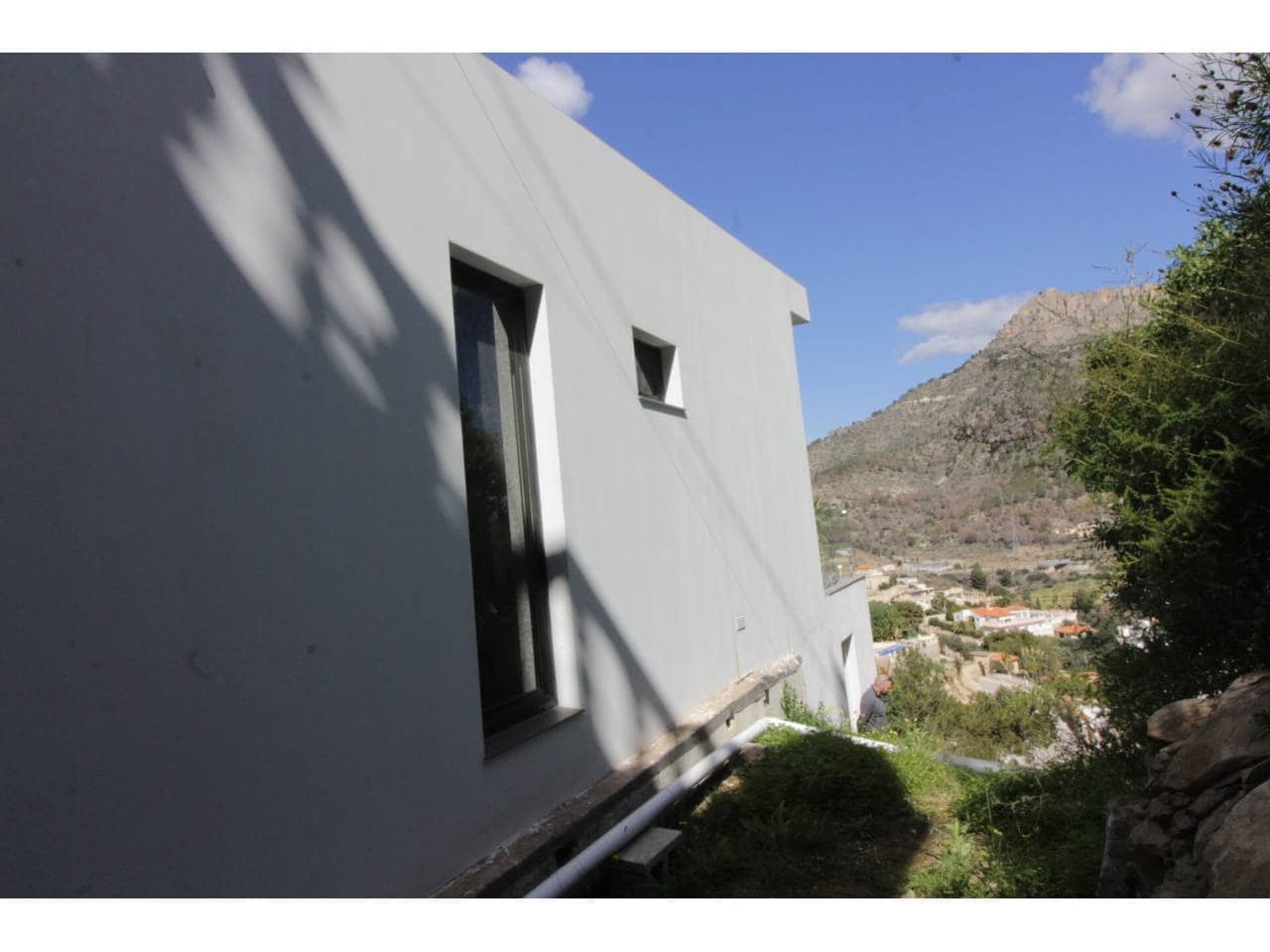 2 chambre Villa/Maison à vendre à Calpe / Calp avec piscine - 450 000 € (Ref: 8910709)