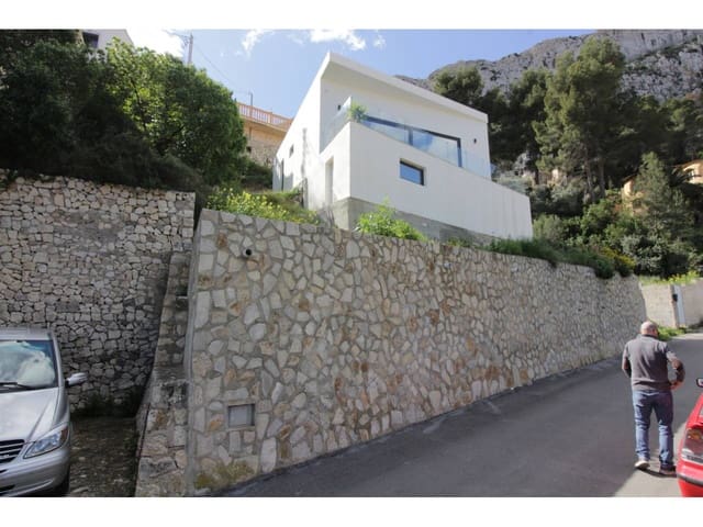 2 chambre Villa/Maison à vendre à Maryvilla, Calpe / Calp avec piscine - 450 000 € (Ref: 8910709)