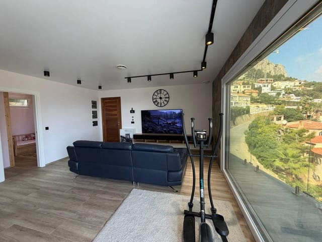 2 sypialnia Willa na sprzedaż w Maryvilla, Calpe / Calp z basenem - 450 000 € (Ref: 8910709)