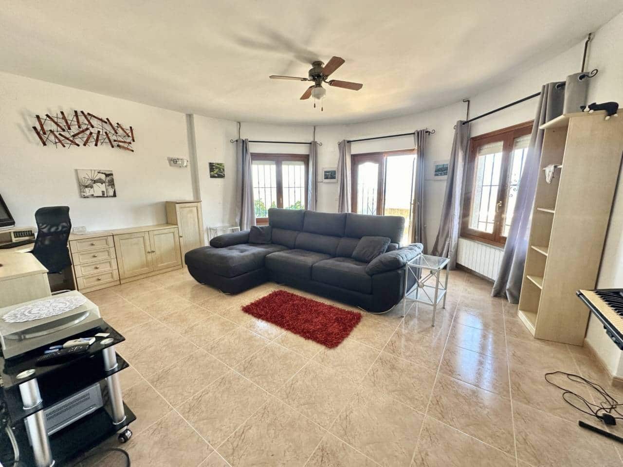 3 soveværelse Villa til salg i Monte Pego med swimmingpool garage - € 560.000 (Ref: 8998295)