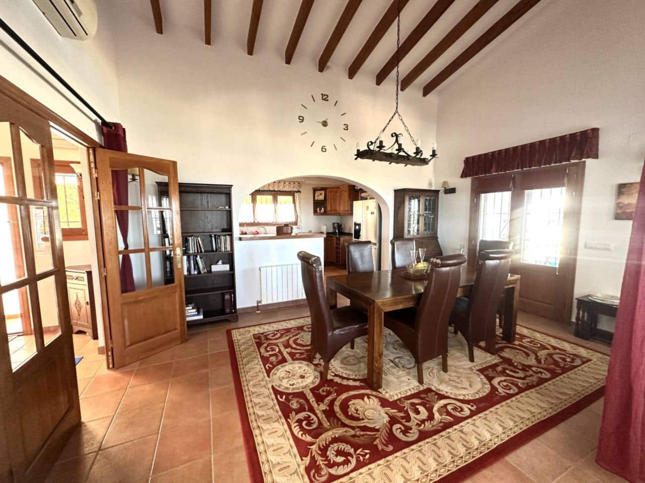 3 soveværelse Villa til salg i Monte Pego med swimmingpool garage - € 560.000 (Ref: 8998295)