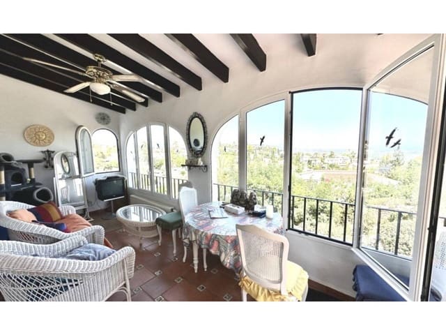 3 Zimmer Villa zu verkaufen in Ráfol de Almunia mit Pool Garage - 449.000 € (Ref: 8998296)