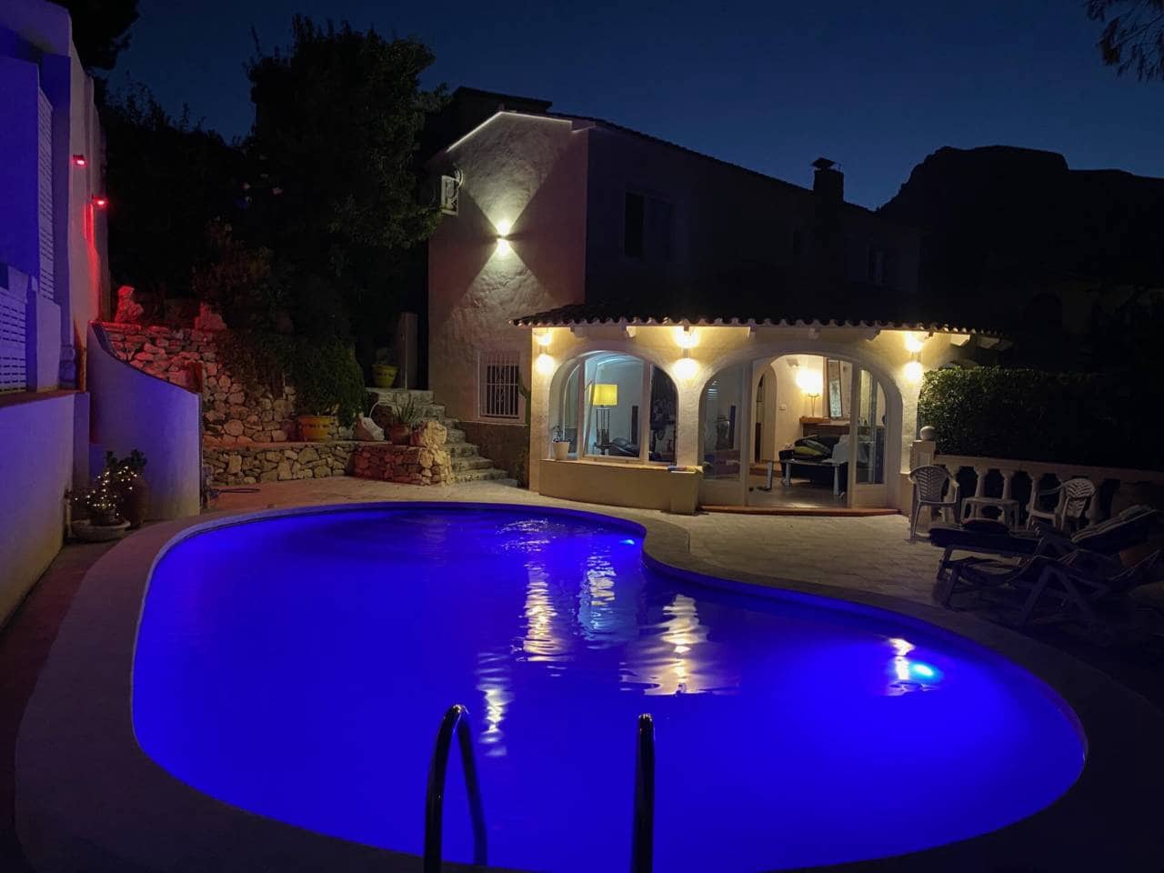 4 soveværelse Villa til salg i Calpe / Calp med swimmingpool garage - € 650.000 (Ref: 8998297)