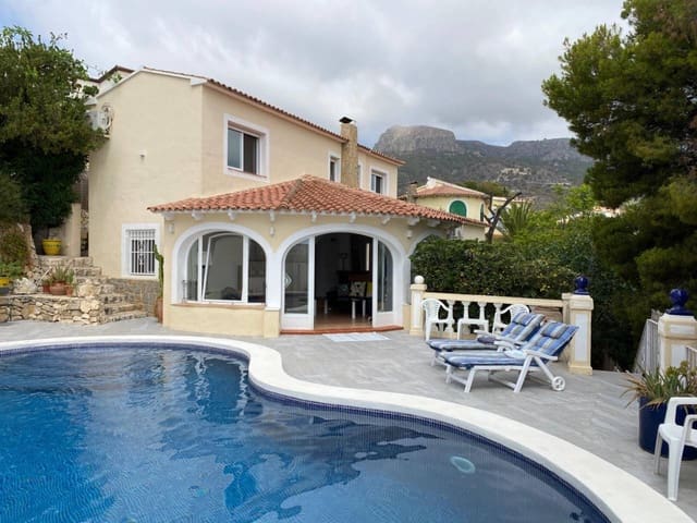 4 soveværelse Villa til salg i Calpe / Calp med swimmingpool garage - € 650.000 (Ref: 8998297)