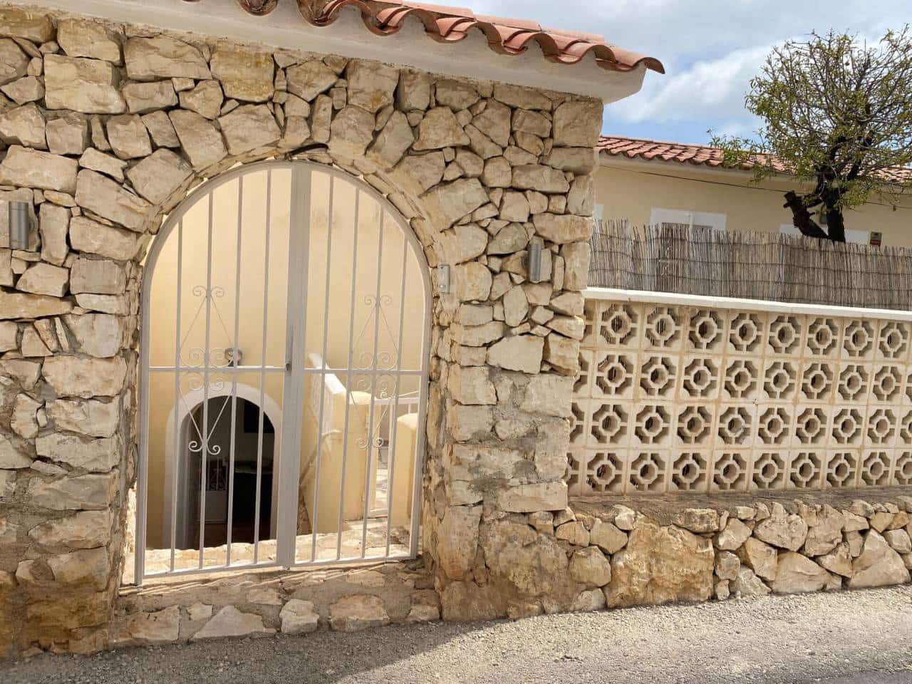 4 soveværelse Villa til salg i Calpe / Calp med swimmingpool garage - € 650.000 (Ref: 8998297)