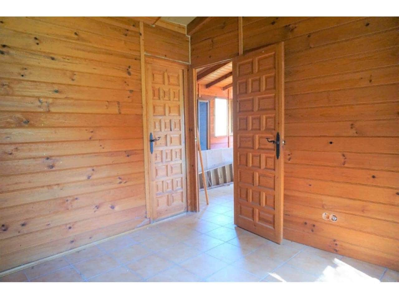 Grunde uden byggetilladelser til salg i Guadalest - € 95.000 (Ref: 9002469)