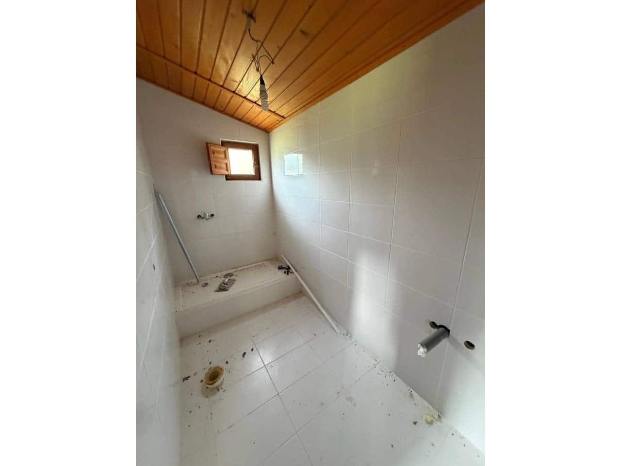 Teren niezagospodarowany na sprzedaż w Guadalest - 95 000 € (Ref: 9002469)