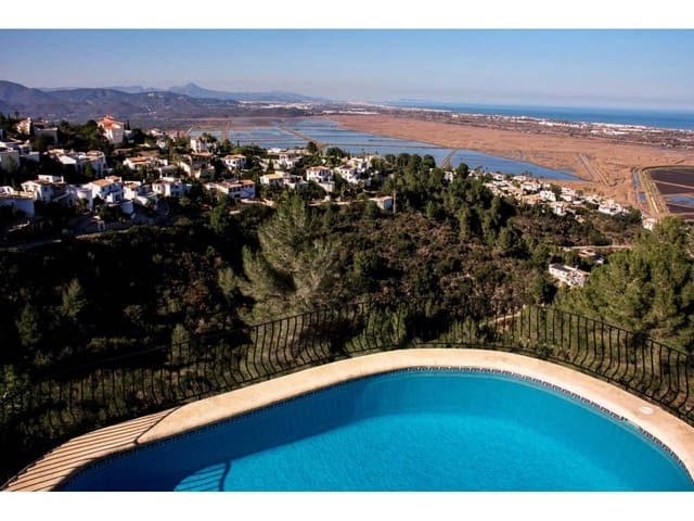 4 sovrum Villa till salu i Monte Pego, Pego med pool garage - 560 000 € (Ref: 9006614)