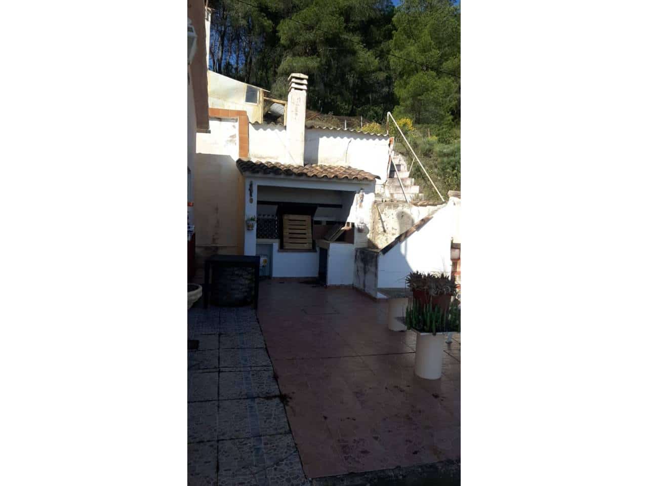 3 soveværelse Villa til salg i Castalla med garage - € 160.000 (Ref: 9019465)