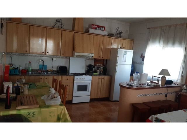 3 soveværelse Villa til salg i Castalla med garage - € 160.000 (Ref: 9019465)