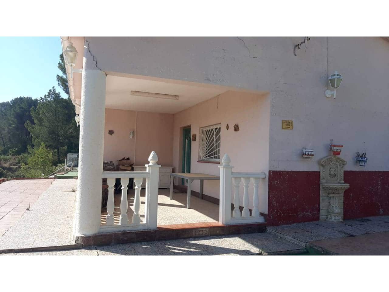 3 soveværelse Villa til salg i Castalla med garage - € 160.000 (Ref: 9019465)