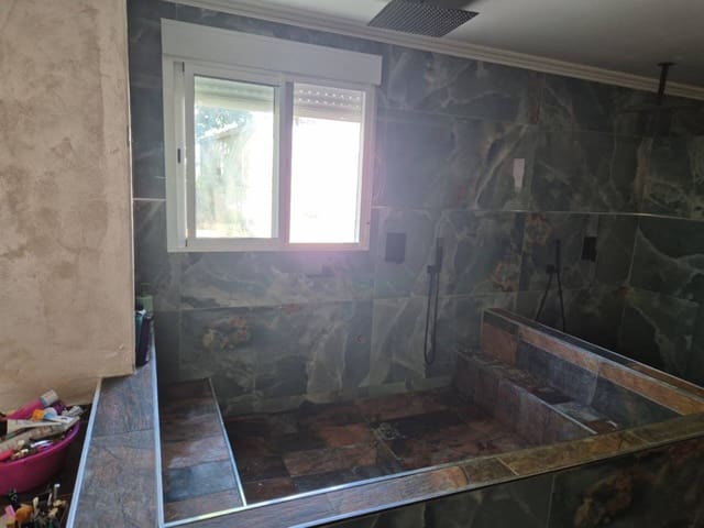 2 soverom Villa til salgs i Oliva med garasje - € 250 000 (Ref: 9024389)