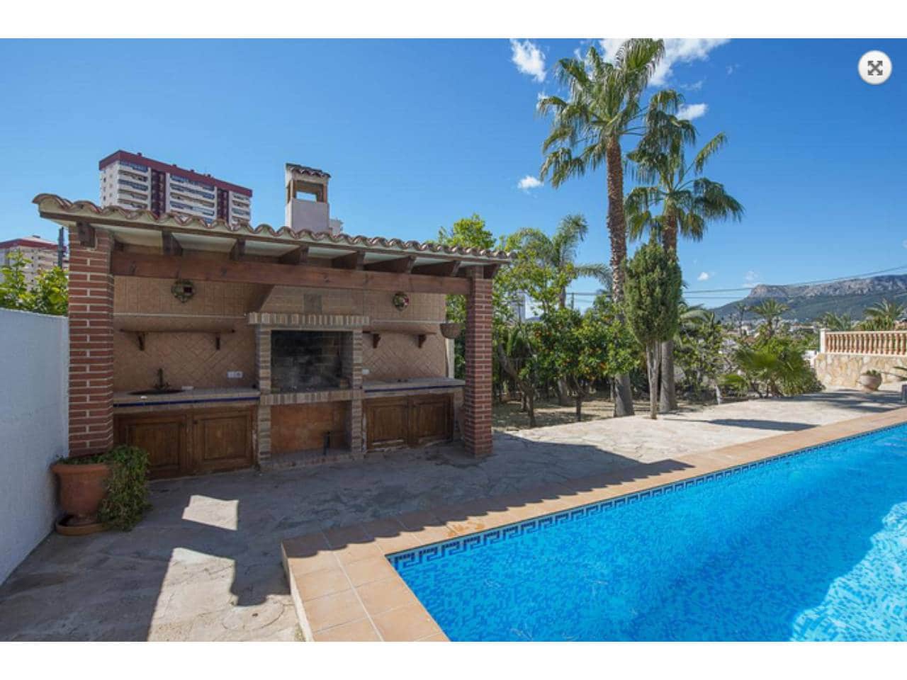 4 chambre Villa/Maison à vendre à Calpe / Calp avec piscine garage - 775 000 € (Ref: 9074790)