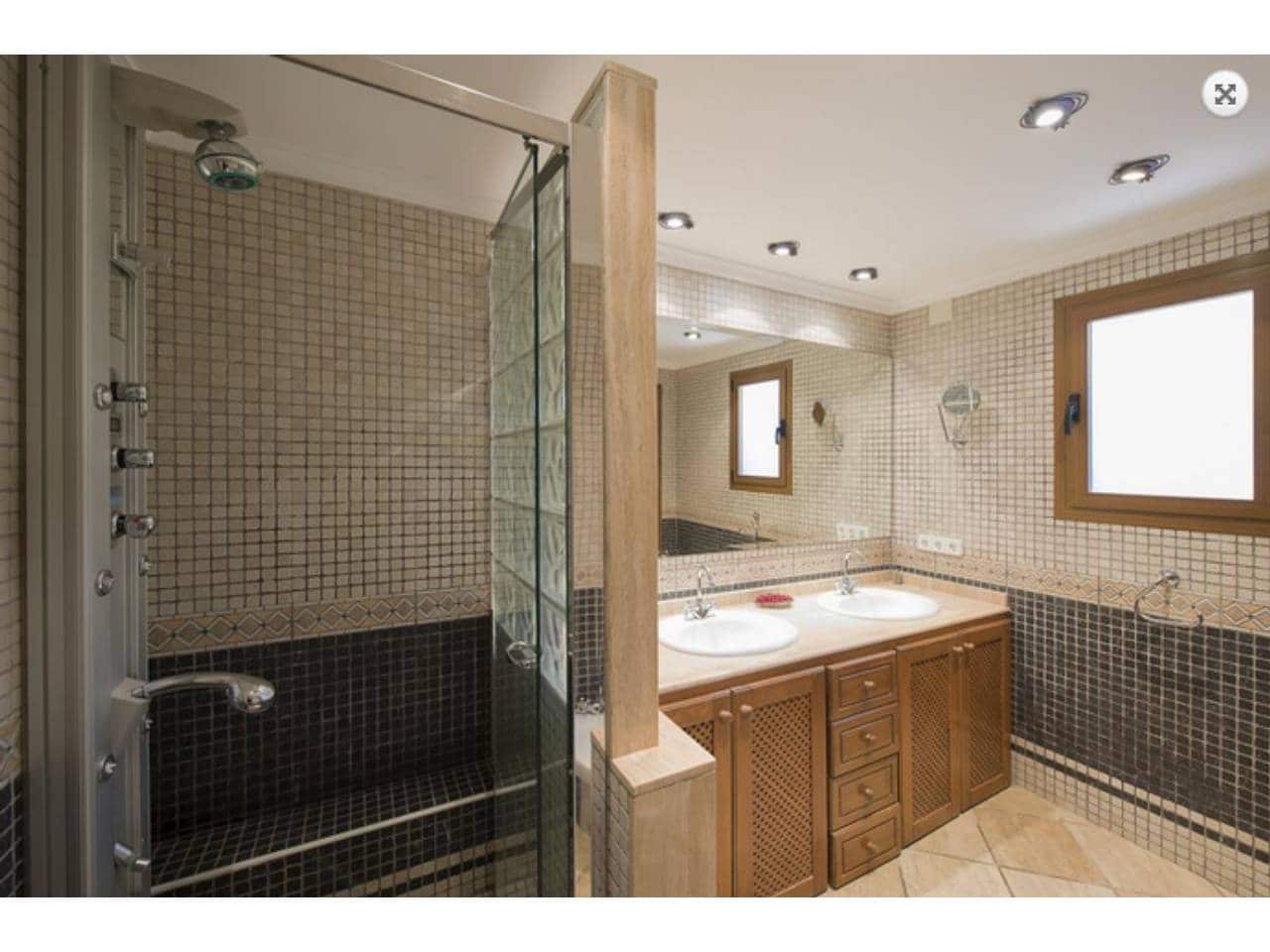 4 chambre Villa/Maison à vendre à Calpe / Calp avec piscine garage - 775 000 € (Ref: 9074790)