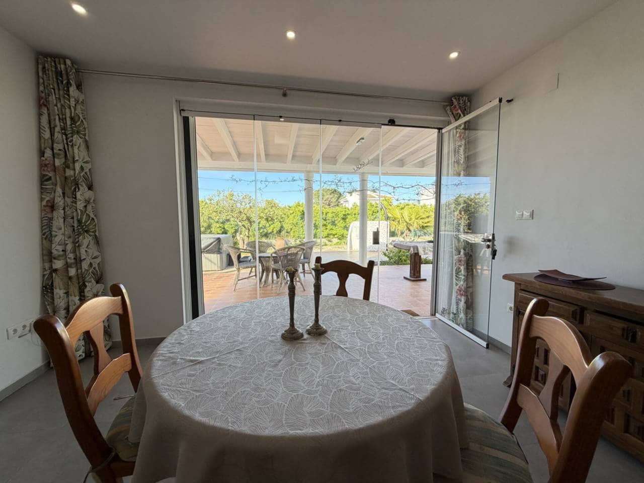 2 sypialnia Dom na sprzedaż w Oliva z basenem garażem - 219 000 € (Ref: 9088436)