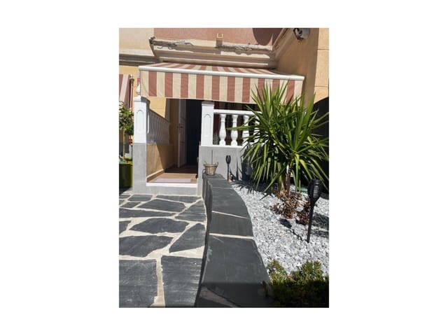 3 quarto Apartamento para venda em Torrevieja com piscina garagem - 185 000 € (Ref: 9116576)