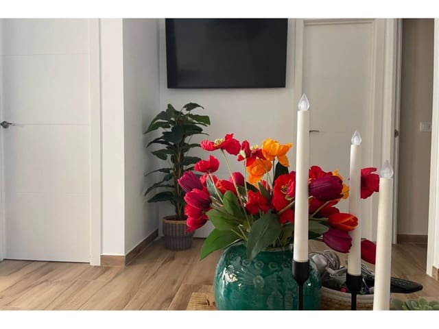 3 quarto Apartamento para venda em Torrevieja com piscina garagem - 185 000 € (Ref: 9116576)