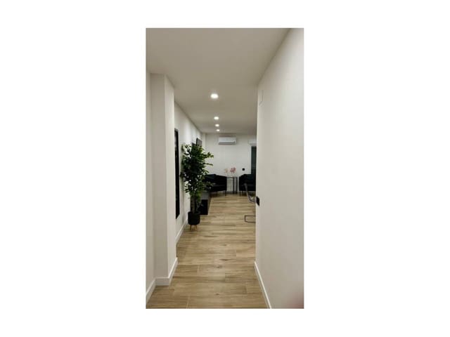 3 Zimmer Apartment zu verkaufen in Torrevieja mit Pool - 290.000 € (Ref: 9136825)