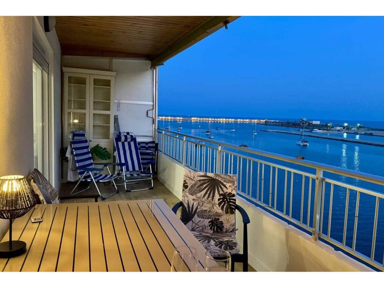 3 Zimmer Apartment zu verkaufen in Torrevieja mit Pool - 290.000 € (Ref: 9136825)