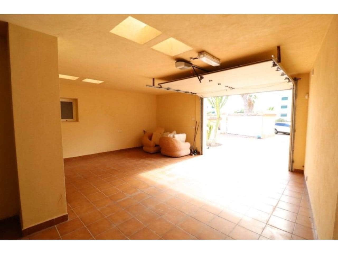 4 bedroom Villa for sale in Orihuela with pool garage - € 510,000 (Ref: 9141236)