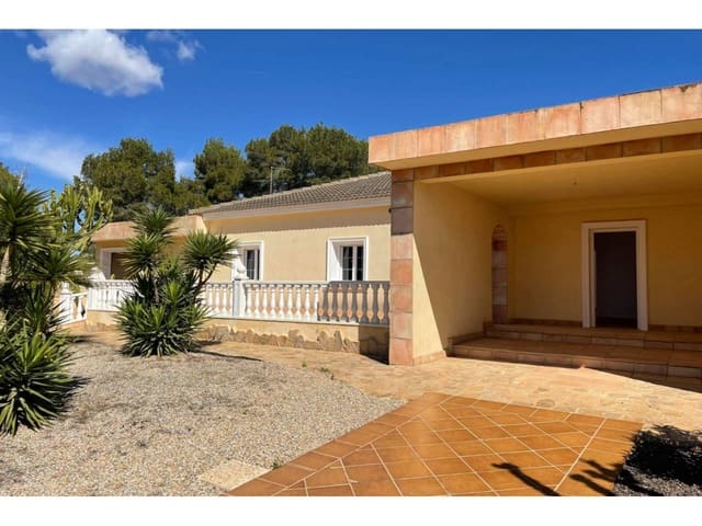 4 bedroom Villa for sale in Orihuela with pool garage - € 510,000 (Ref: 9141236)