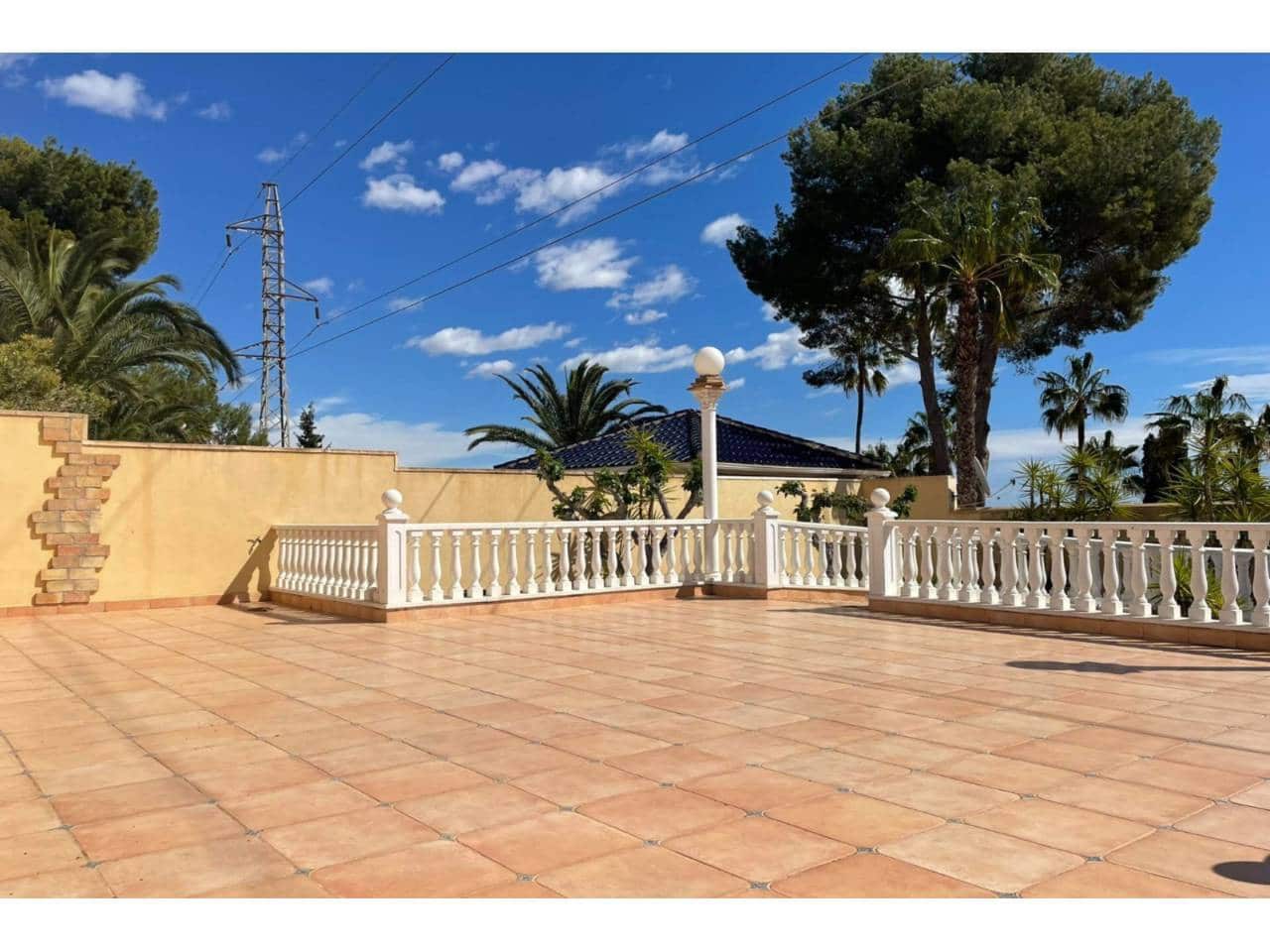 4 bedroom Villa for sale in Orihuela with pool garage - € 510,000 (Ref: 9141236)