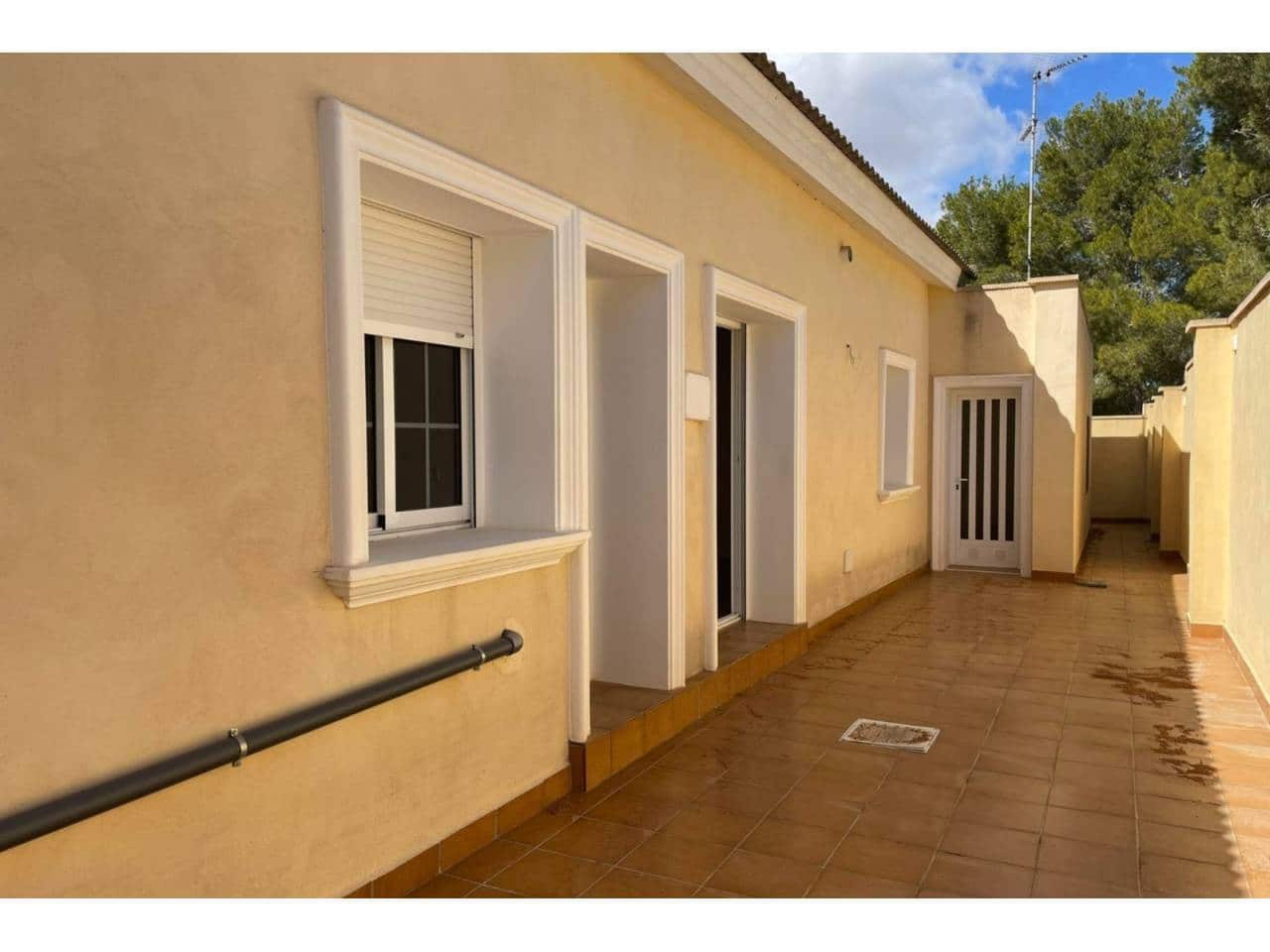 4 bedroom Villa for sale in Orihuela with pool garage - € 510,000 (Ref: 9141236)
